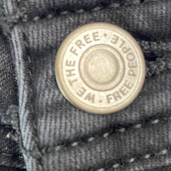 FREE PEOPLE We the free Flared bottom 9.5” rise in worn black size 25 - Picture 4 of 7